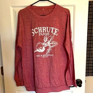 Medium Schrute Farms long Sleeve pullover with pockets
